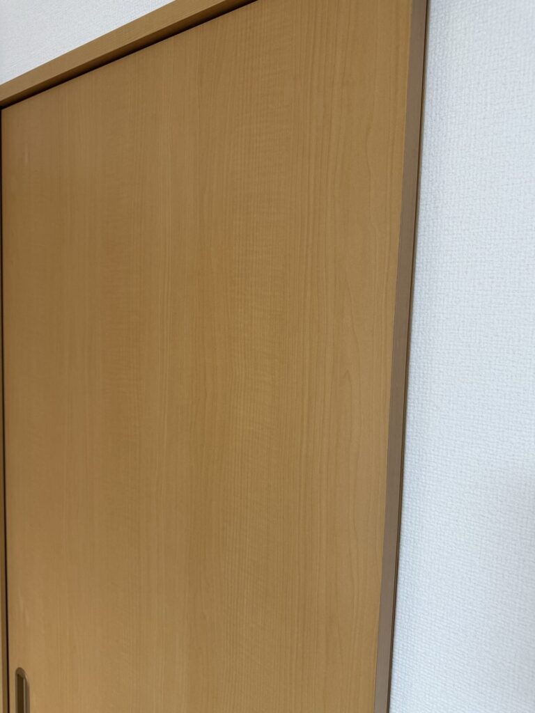 ドア表面シール剥がれ補修後